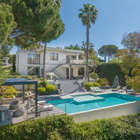 Belle Avec Piscine