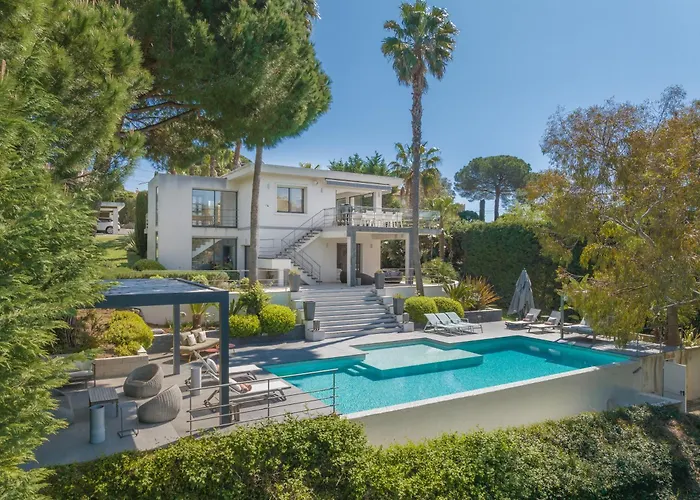 Belle Avec Piscine